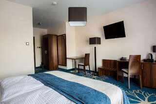 Курортные отели Kasor Resort & Spa Стрыкув Номер Делюкс с кроватью размера «king-size»-2